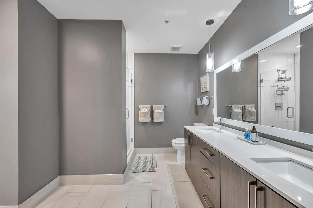 Luxury 1 Bedroom With Den Downtown Tampa Apt - City Views, Rooftop Pool, Workspace エクステリア 写真