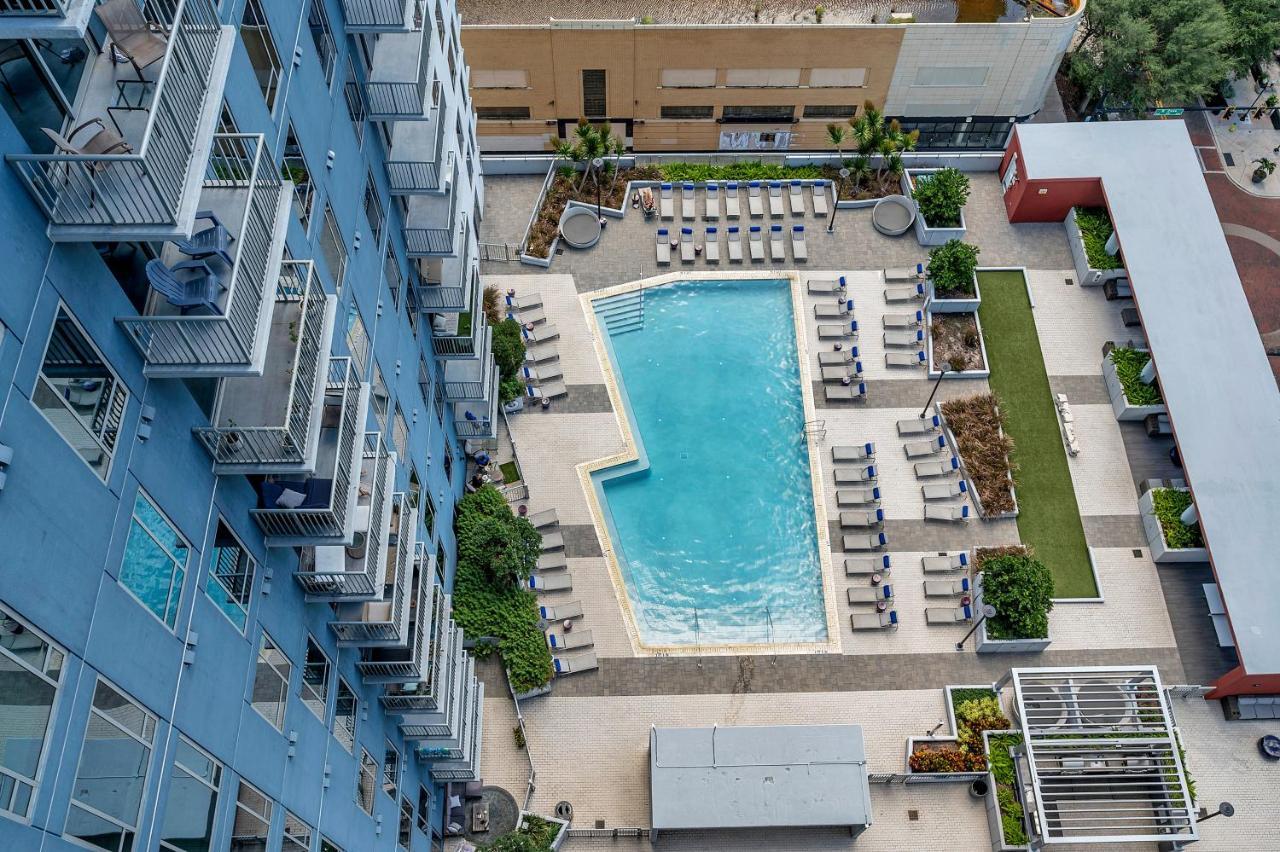 Luxury 1 Bedroom With Den Downtown Tampa Apt - City Views, Rooftop Pool, Workspace エクステリア 写真