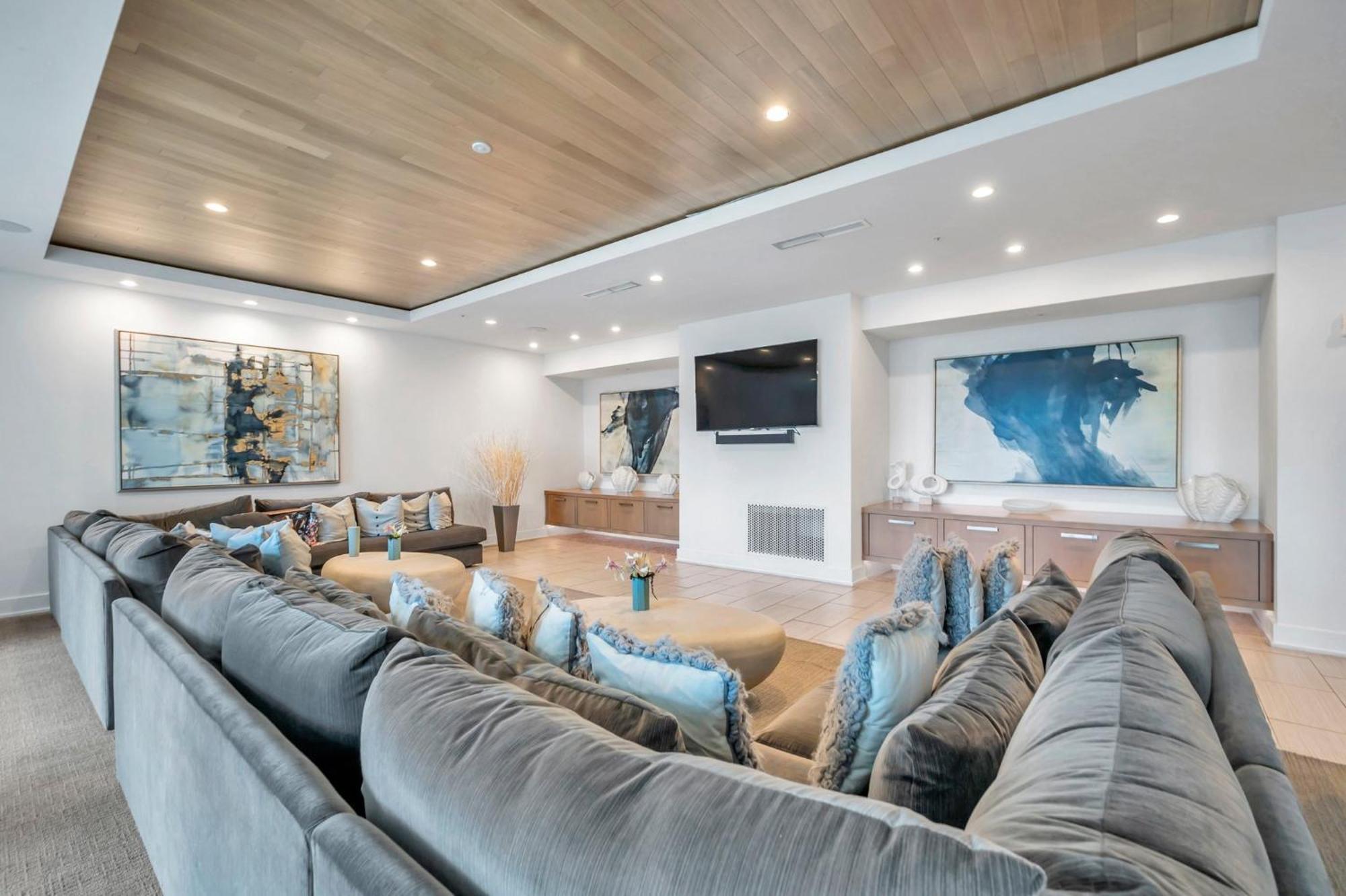 Luxury 1 Bedroom With Den Downtown Tampa Apt - City Views, Rooftop Pool, Workspace エクステリア 写真