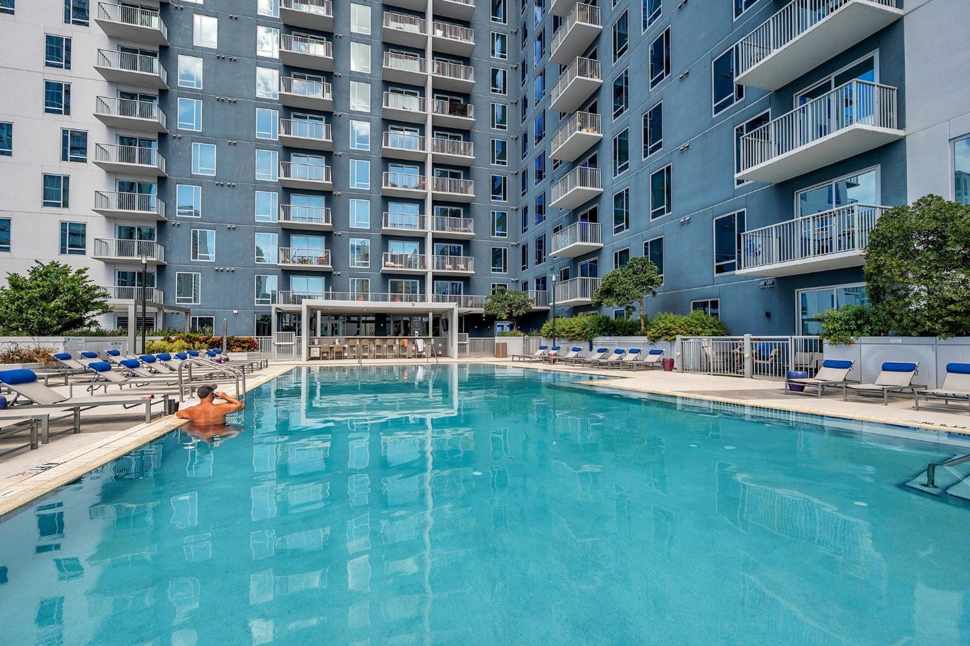 Luxury 1 Bedroom With Den Downtown Tampa Apt - City Views, Rooftop Pool, Workspace エクステリア 写真