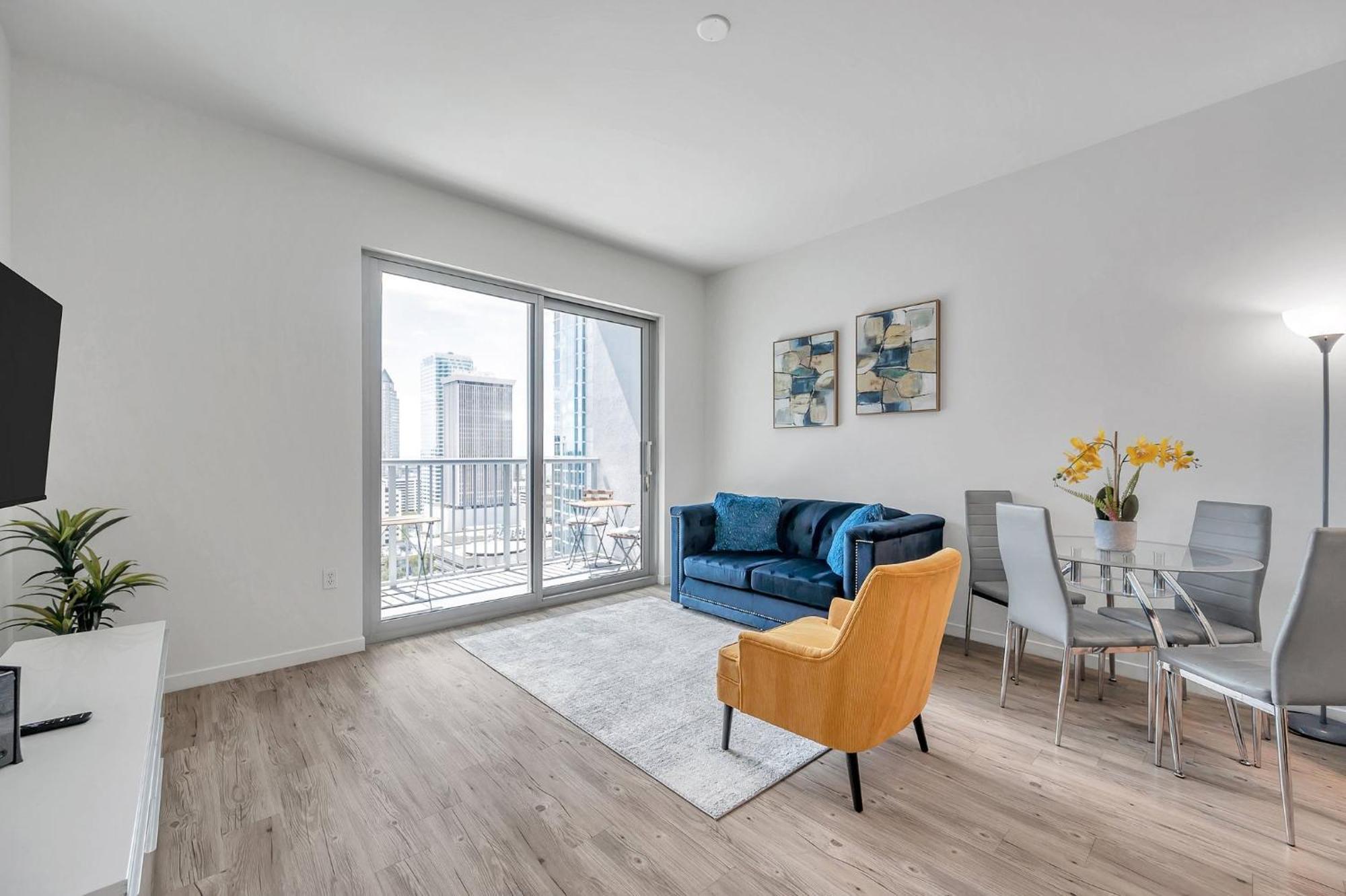Luxury 1 Bedroom With Den Downtown Tampa Apt - City Views, Rooftop Pool, Workspace エクステリア 写真
